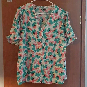 Skue green and pink floral blouse size xl